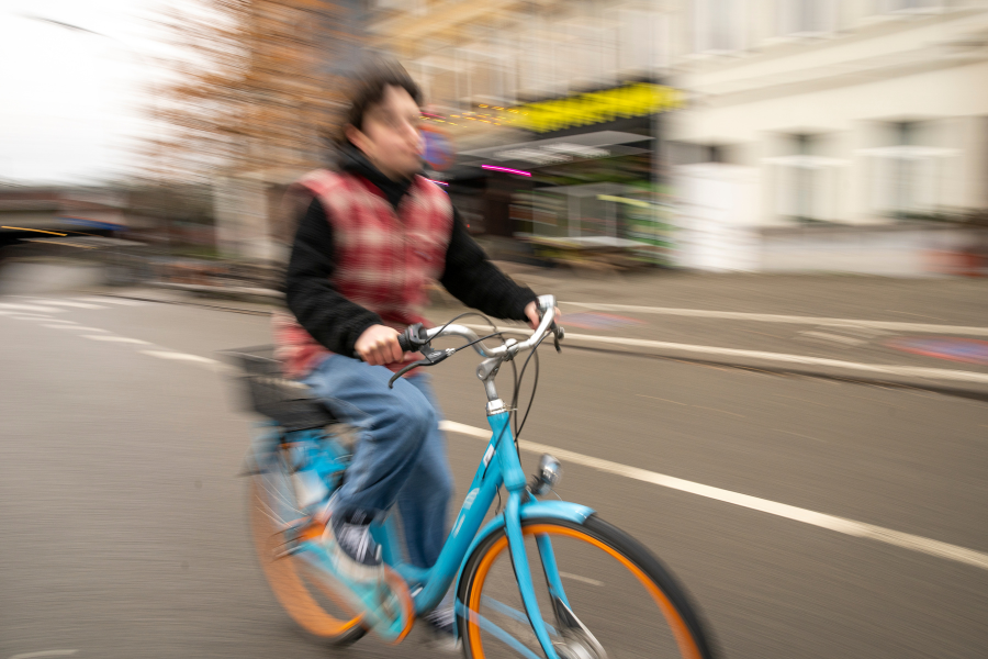 Blue-bike_Kobe Wens 7