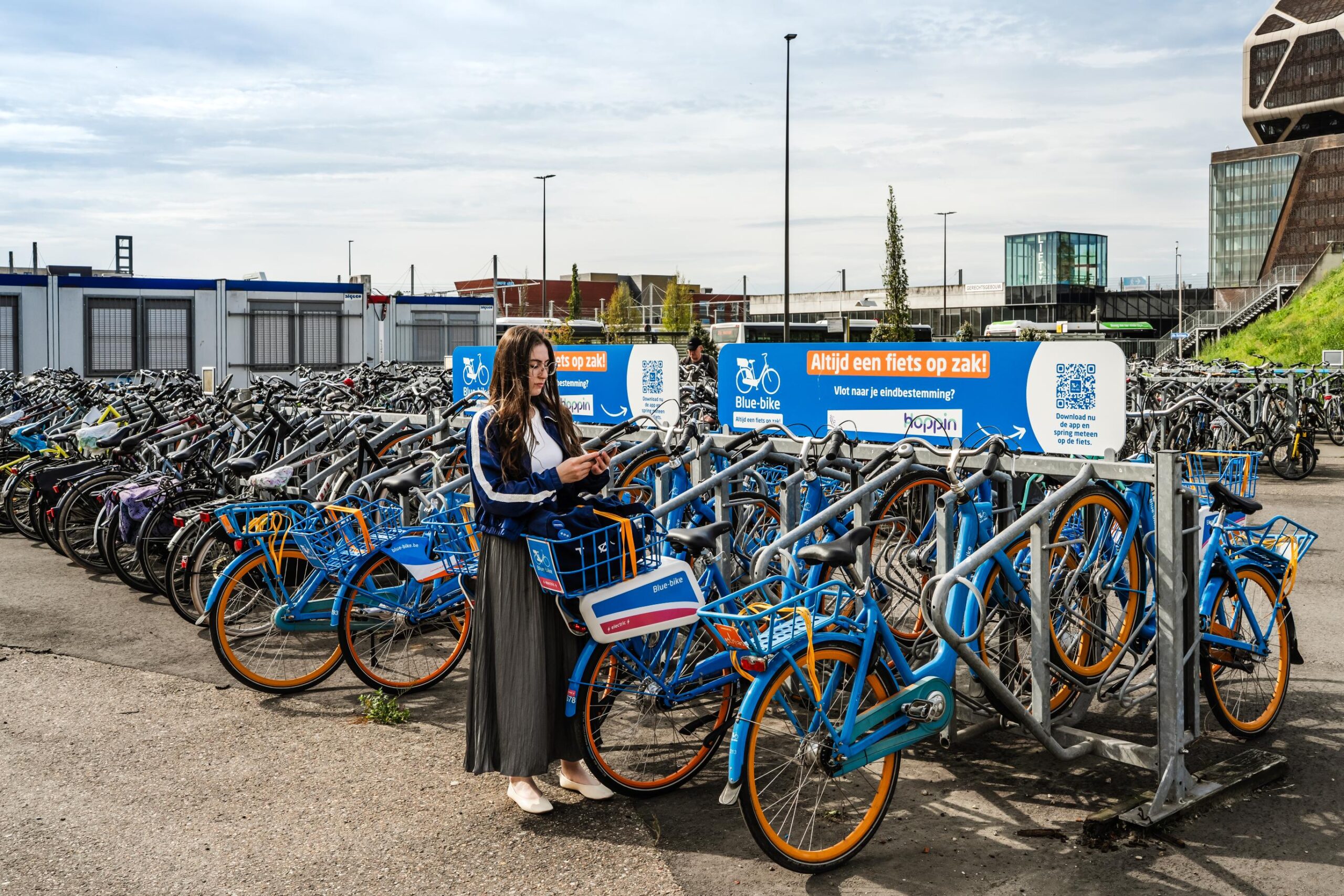 Over Blue-bike